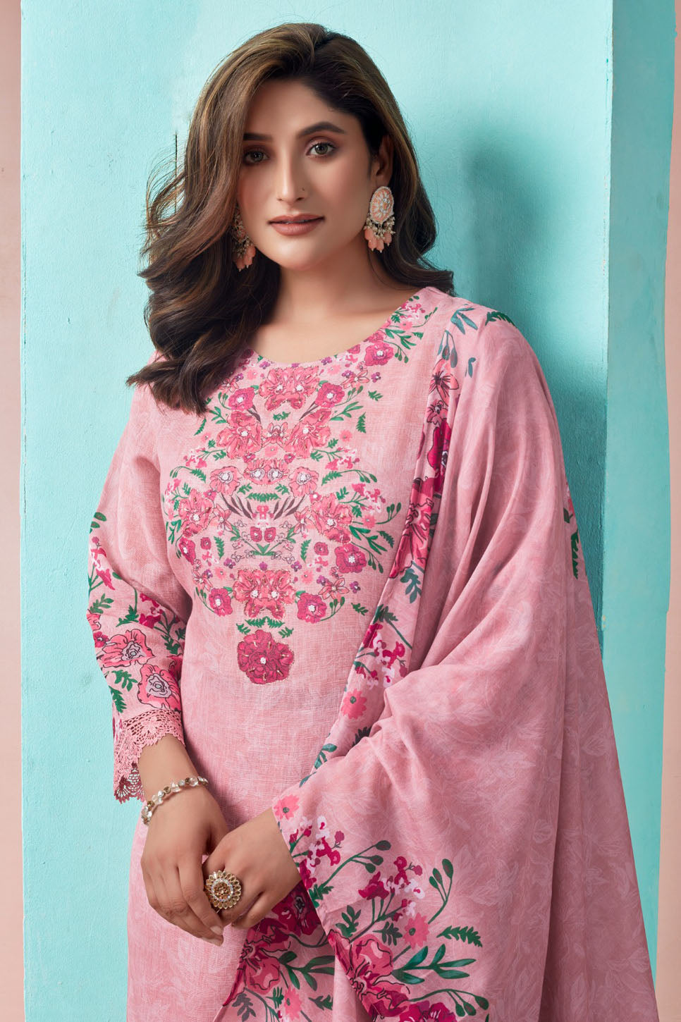 Blush Pink Floral Embroidered Suit Set with Dupatta – Elegant Ethnic Wear