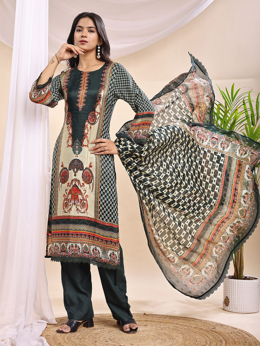 Women's Green & Beige Printed Suit – 3 Piece Traditional Elegance Set