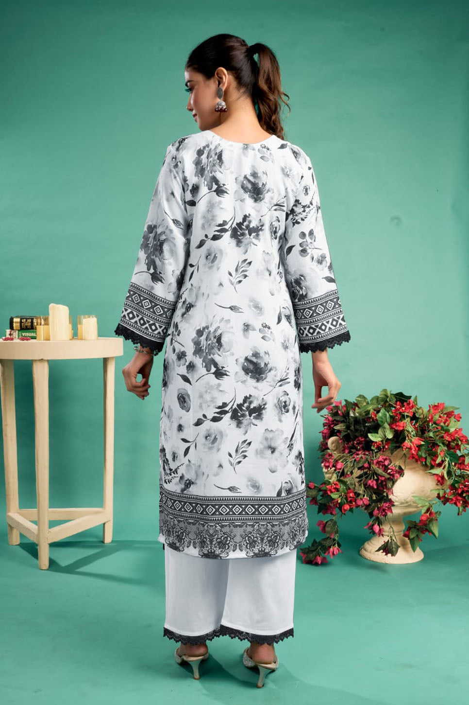 Women's Elegant Floral Printed Pakistani Suit – 3 Piece Set